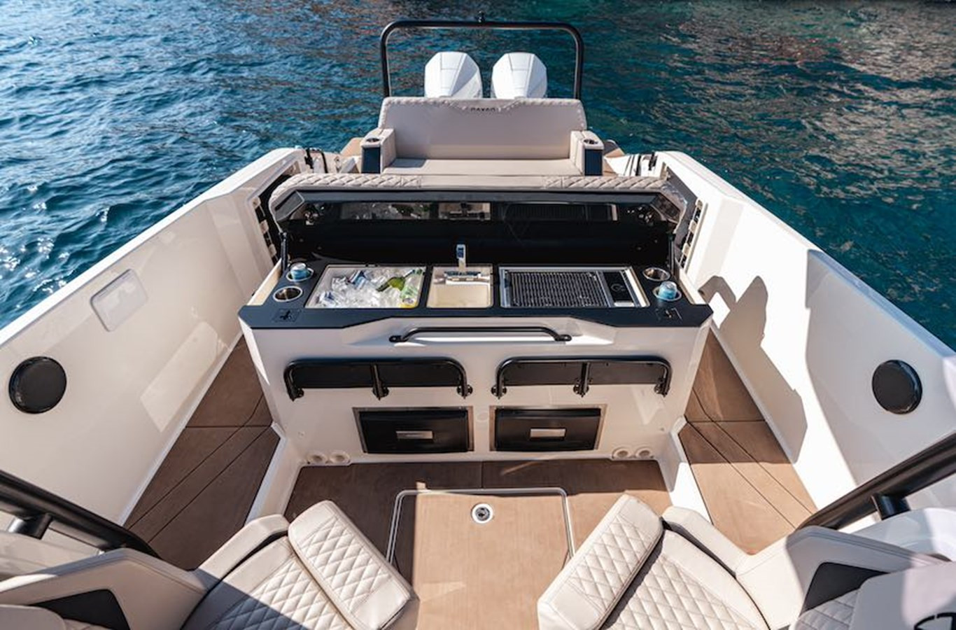 https://arconyachts.ams3.digitaloceanspaces.com/178053/conversions/large_4644591-optimize.jpg
