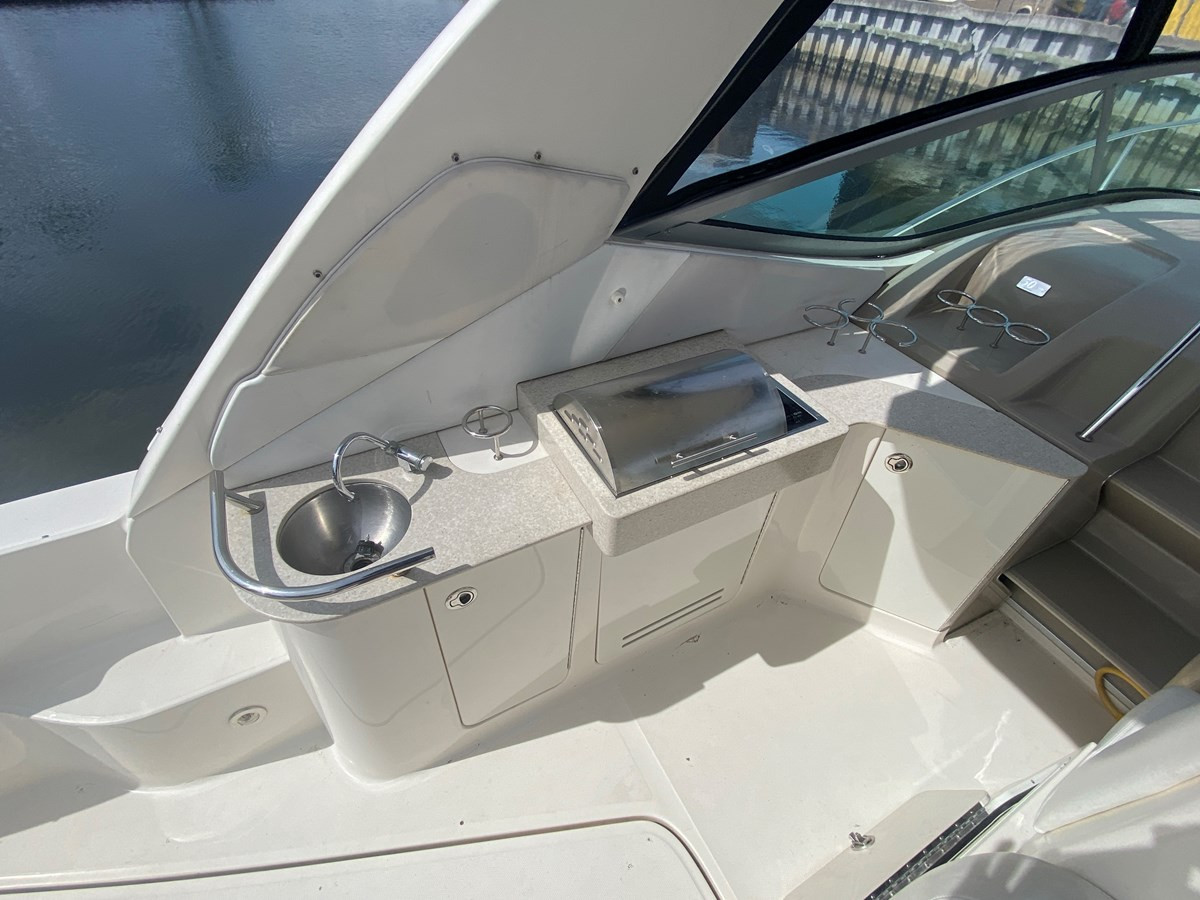 https://arconyachts.ams3.digitaloceanspaces.com/178385/conversions/large_3638355-optimize.jpg