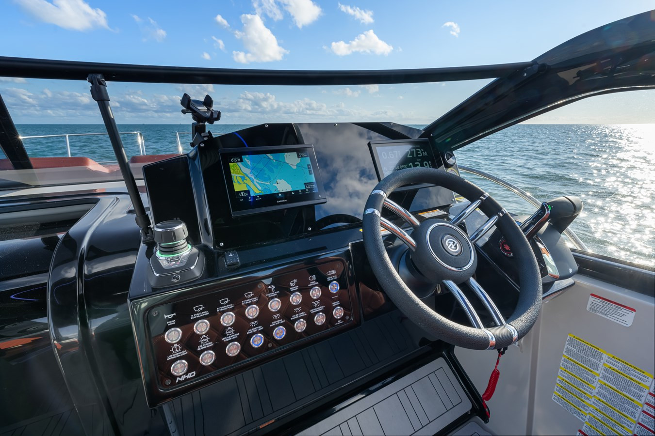 https://arconyachts.ams3.digitaloceanspaces.com/178434/conversions/large_4525377-optimize.jpg