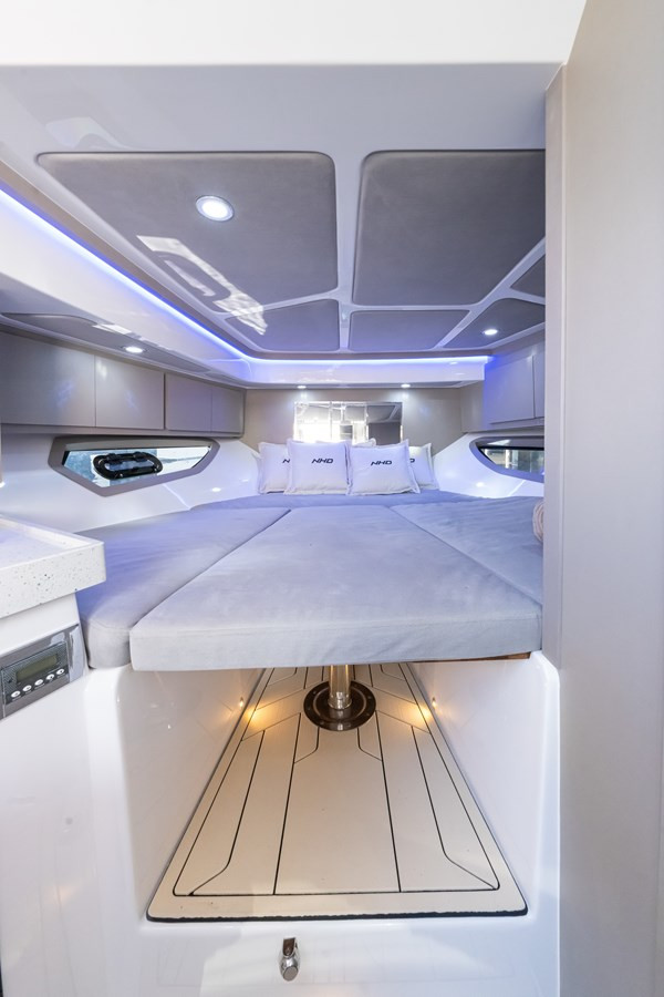 https://arconyachts.ams3.digitaloceanspaces.com/178474/conversions/large_4525394-optimize.jpg