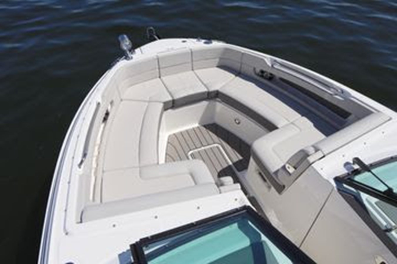 https://arconyachts.ams3.digitaloceanspaces.com/178606/conversions/large_3983973-optimize.jpg