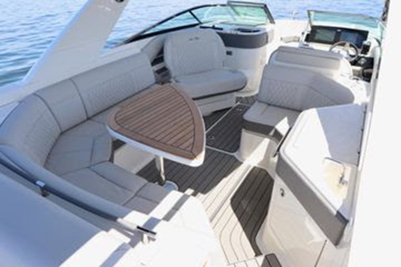 https://arconyachts.ams3.digitaloceanspaces.com/178613/conversions/large_3983977-optimize.jpg