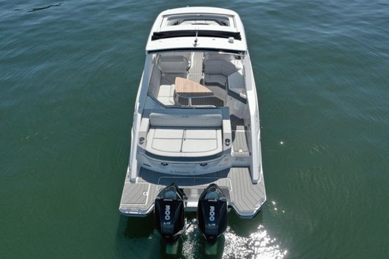 https://arconyachts.ams3.digitaloceanspaces.com/178655/conversions/large_3983995-optimize.jpg