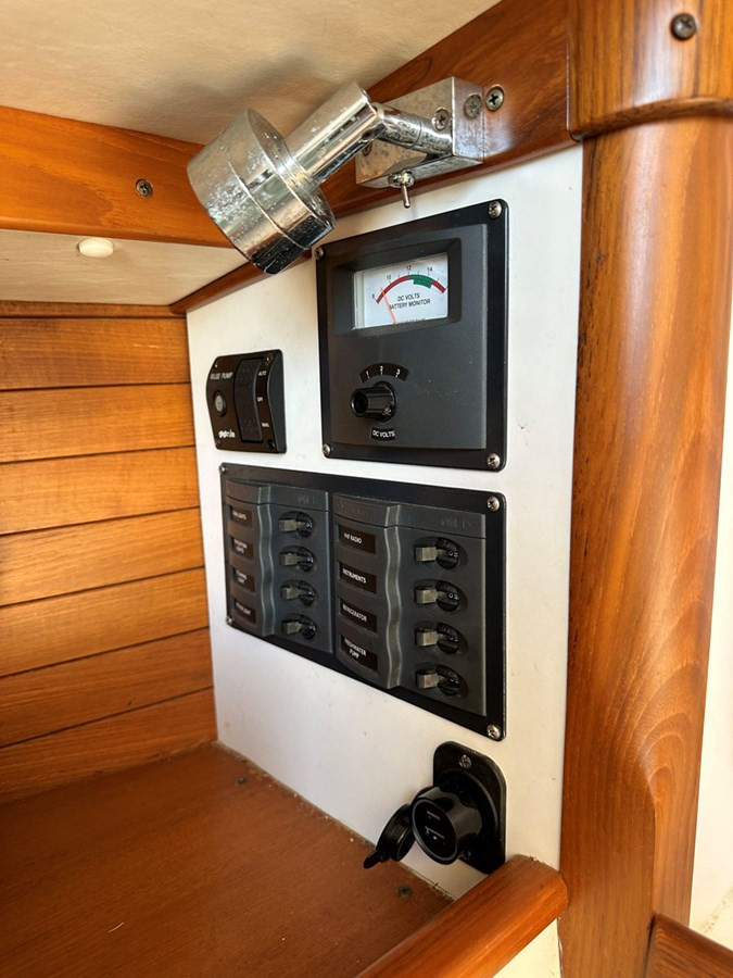 https://arconyachts.ams3.digitaloceanspaces.com/178665/conversions/large_4192270-optimize.jpg