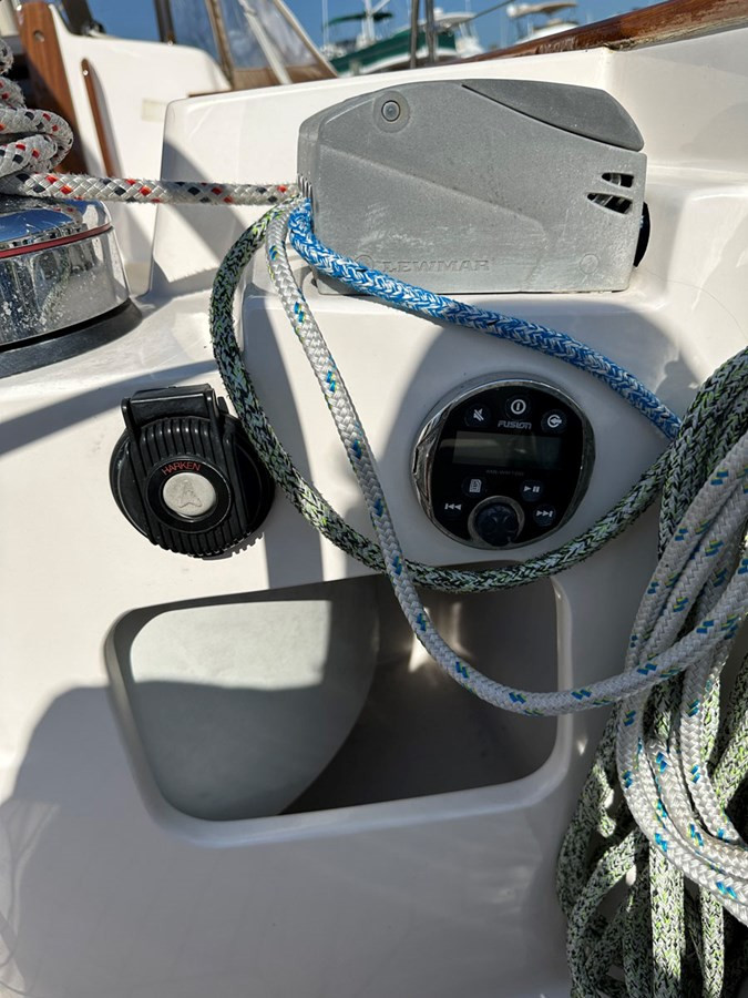 https://arconyachts.ams3.digitaloceanspaces.com/178674/conversions/large_4192273-optimize.jpg
