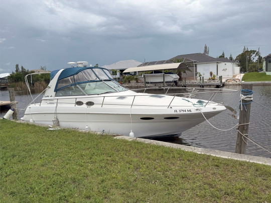 33' SEA RAY 2000 310 SUNDANCER