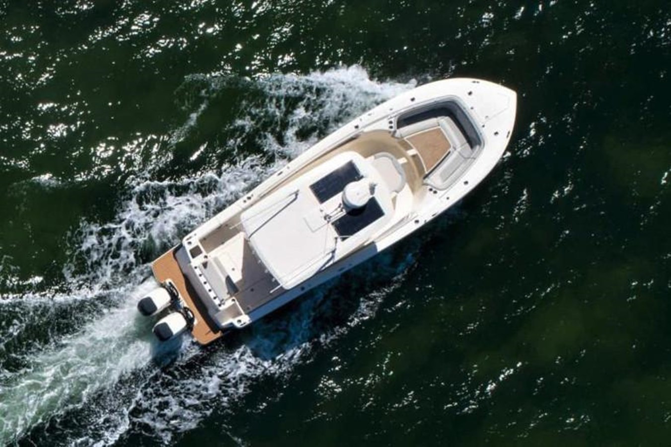 https://arconyachts.ams3.digitaloceanspaces.com/178785/conversions/large_4828835-optimize.jpg