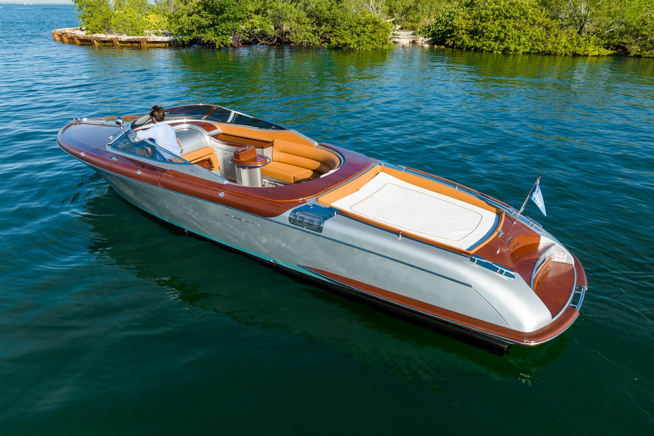 https://arconyachts.ams3.digitaloceanspaces.com/178856/conversions/large_3626532-optimize.jpg