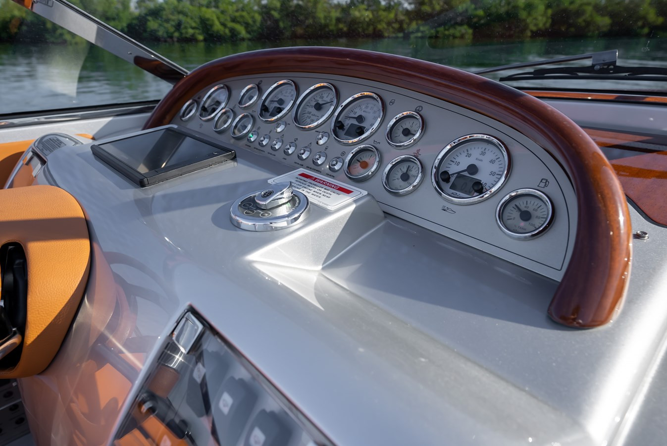 https://arconyachts.ams3.digitaloceanspaces.com/178875/conversions/large_3626538-optimize.jpg