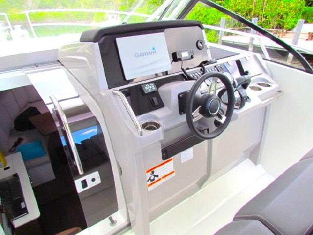 https://arconyachts.ams3.digitaloceanspaces.com/178924/conversions/large_3965593-optimize.jpg