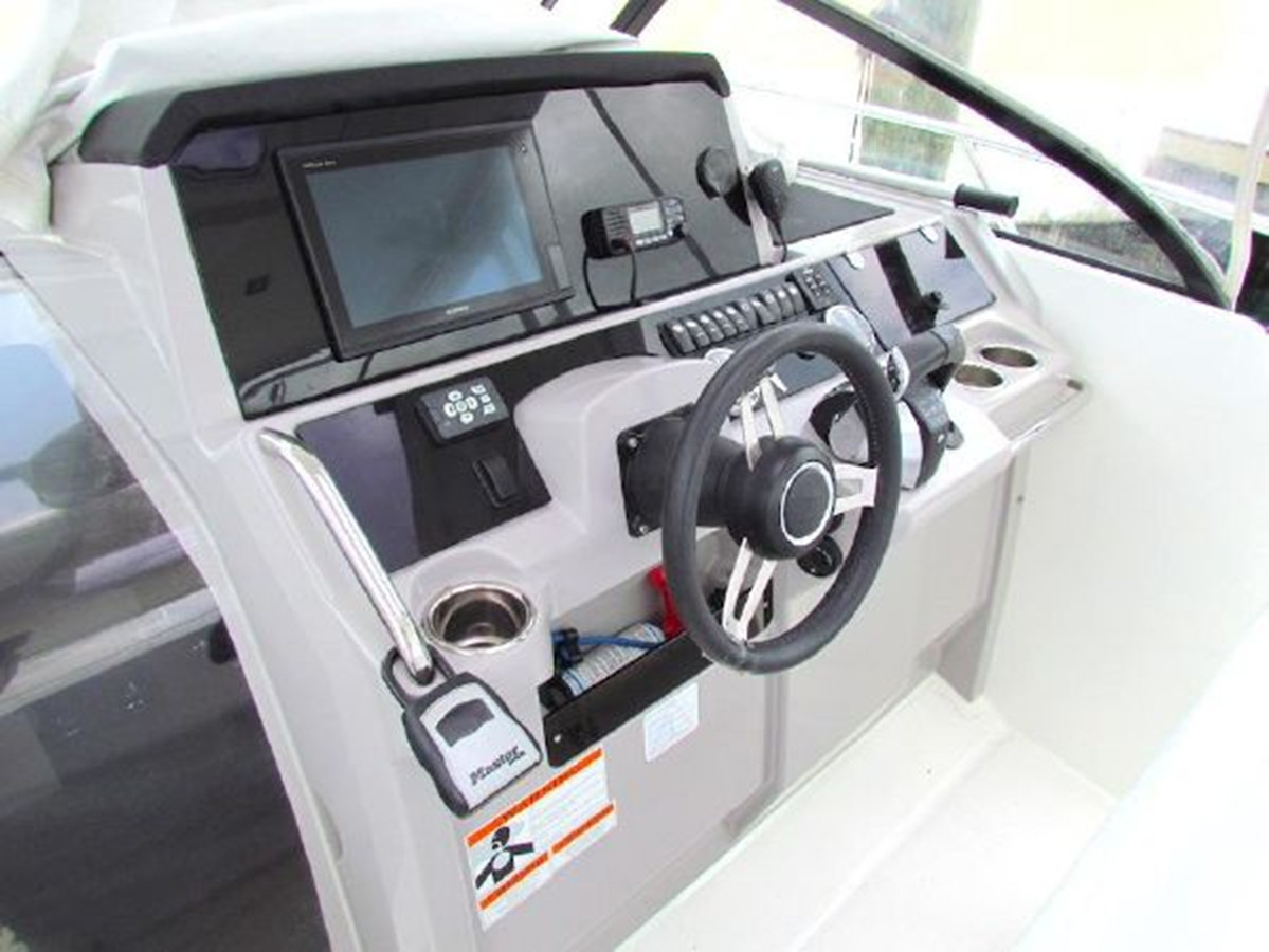 https://arconyachts.ams3.digitaloceanspaces.com/178970/conversions/large_3965611-optimize.jpg