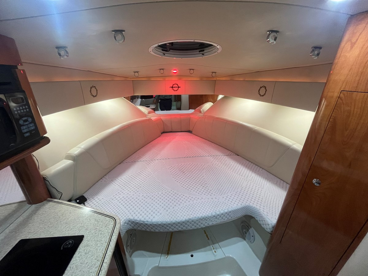 https://arconyachts.ams3.digitaloceanspaces.com/179041/conversions/large_3983818-optimize.jpg