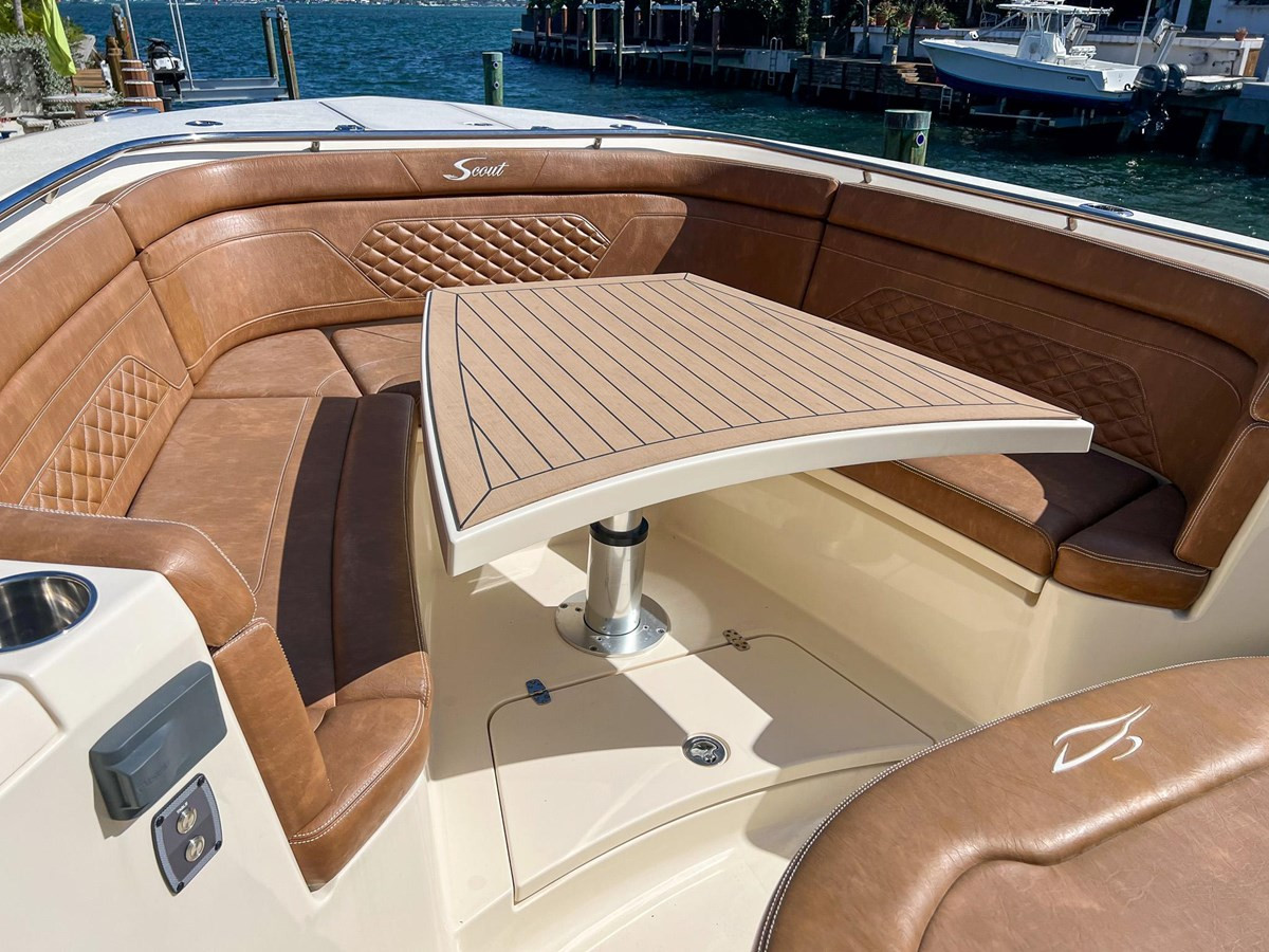 https://arconyachts.ams3.digitaloceanspaces.com/179187/conversions/large_4239454-optimize.jpg