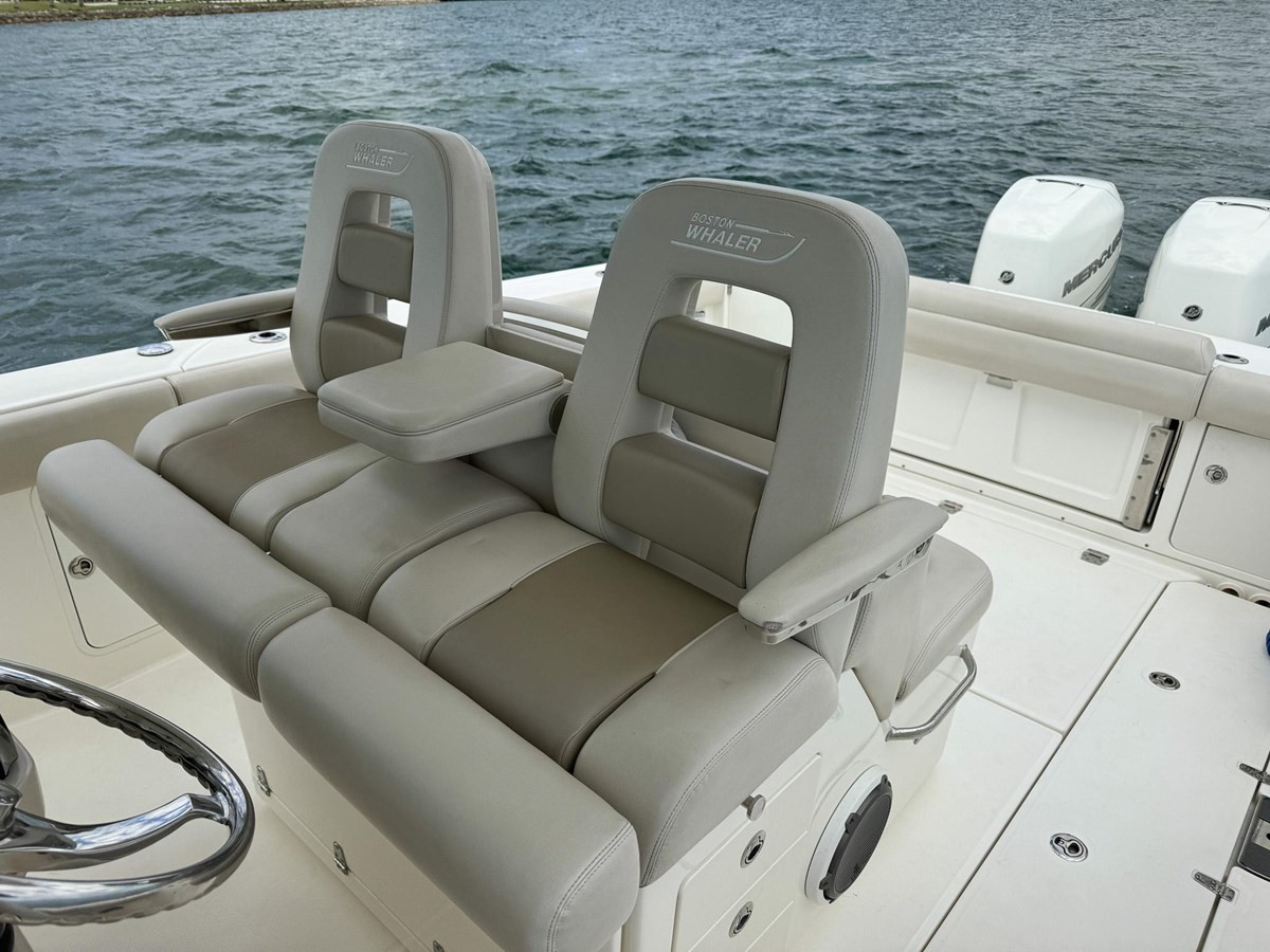 https://arconyachts.ams3.digitaloceanspaces.com/179189/conversions/large_4243295-optimize.jpg