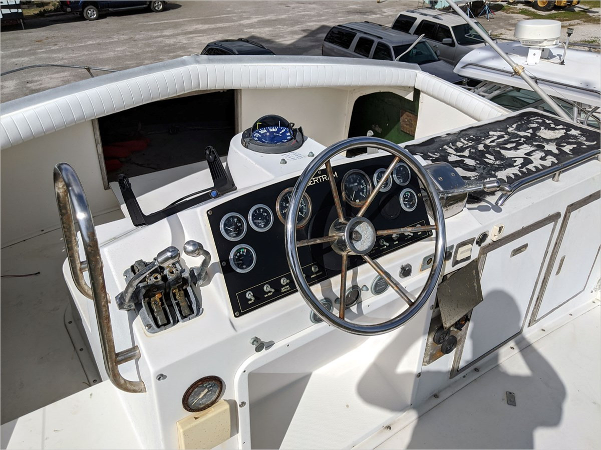 https://arconyachts.ams3.digitaloceanspaces.com/179358/conversions/large_4286726-optimize.jpg
