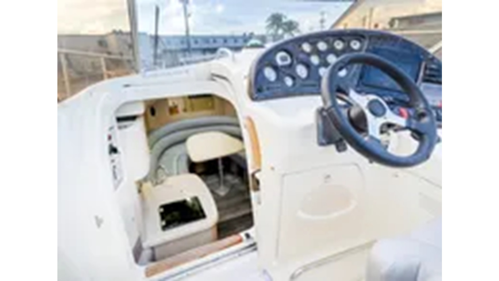 https://arconyachts.ams3.digitaloceanspaces.com/179411/conversions/large_4289819-optimize.jpg