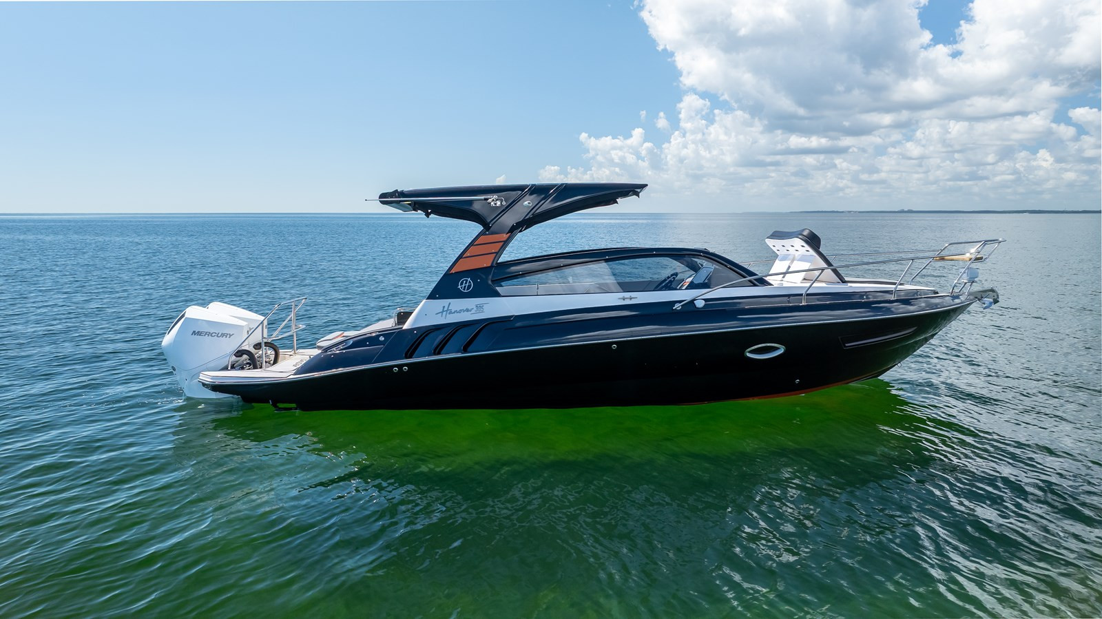 https://arconyachts.ams3.digitaloceanspaces.com/179845/conversions/large_4840450-optimize.jpg