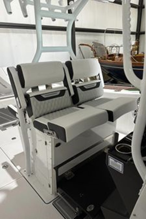 https://arconyachts.ams3.digitaloceanspaces.com/180110/conversions/large_4599033-optimize.jpg