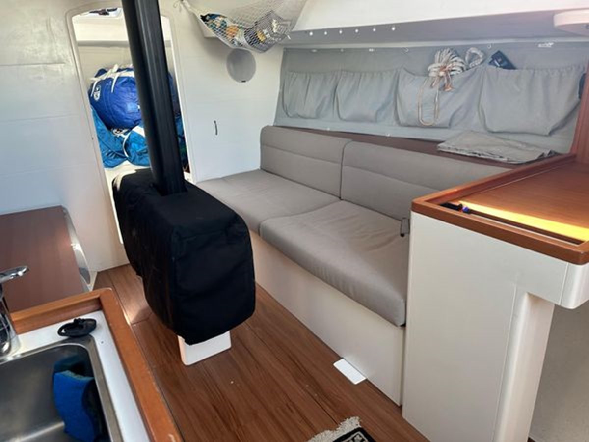 https://arconyachts.ams3.digitaloceanspaces.com/180221/conversions/large_4197369-optimize.jpg