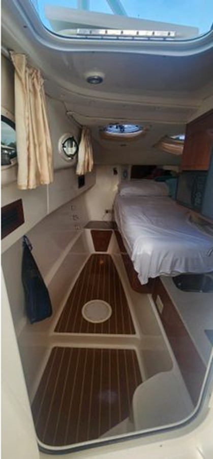 https://arconyachts.ams3.digitaloceanspaces.com/180419/conversions/large_3975194-optimize.jpg