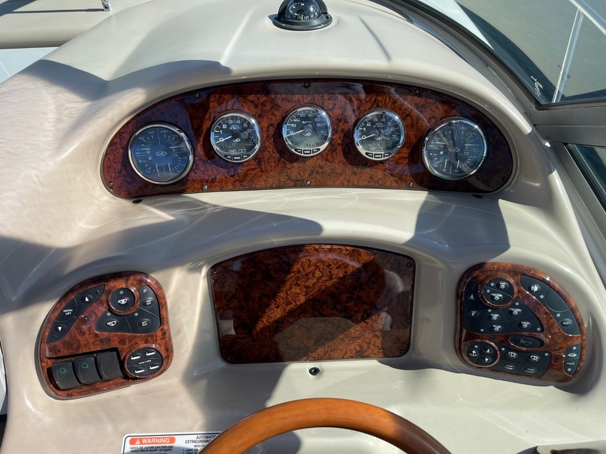 https://arconyachts.ams3.digitaloceanspaces.com/180447/conversions/large_3328901-optimize.jpg
