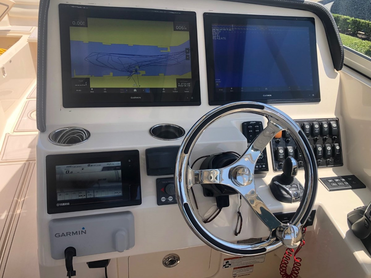 https://arconyachts.ams3.digitaloceanspaces.com/180485/conversions/large_3773780-optimize.jpg