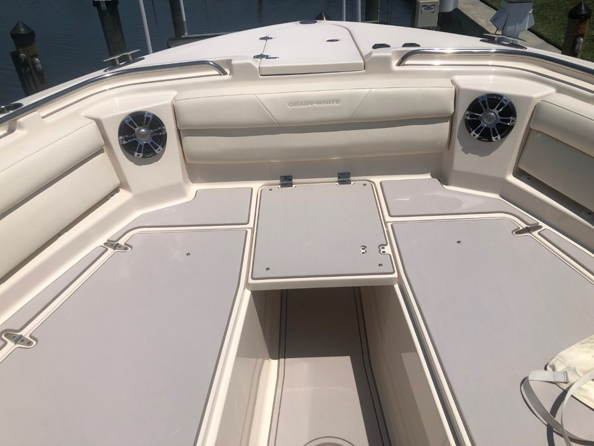 https://arconyachts.ams3.digitaloceanspaces.com/180500/conversions/large_3773785-optimize.jpg