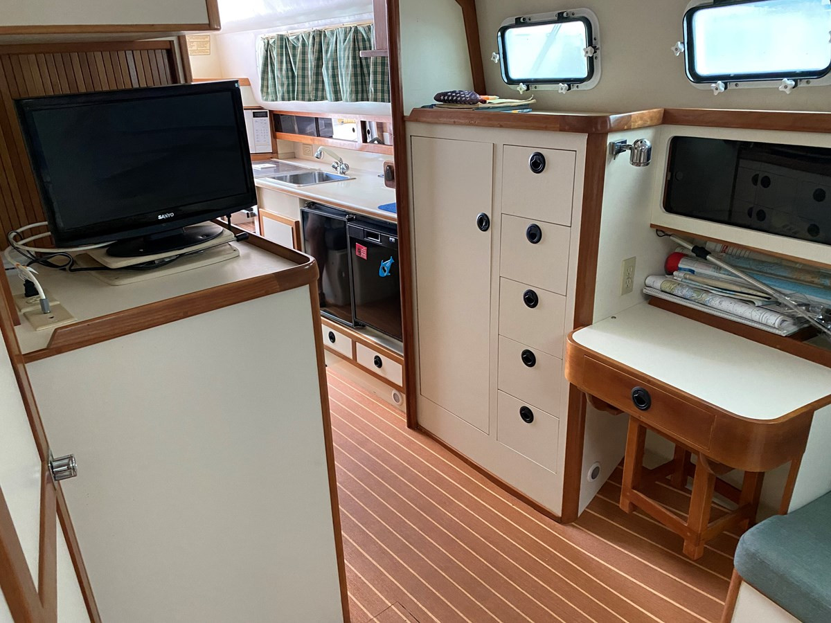 https://arconyachts.ams3.digitaloceanspaces.com/180731/conversions/large_3806970-optimize.jpg