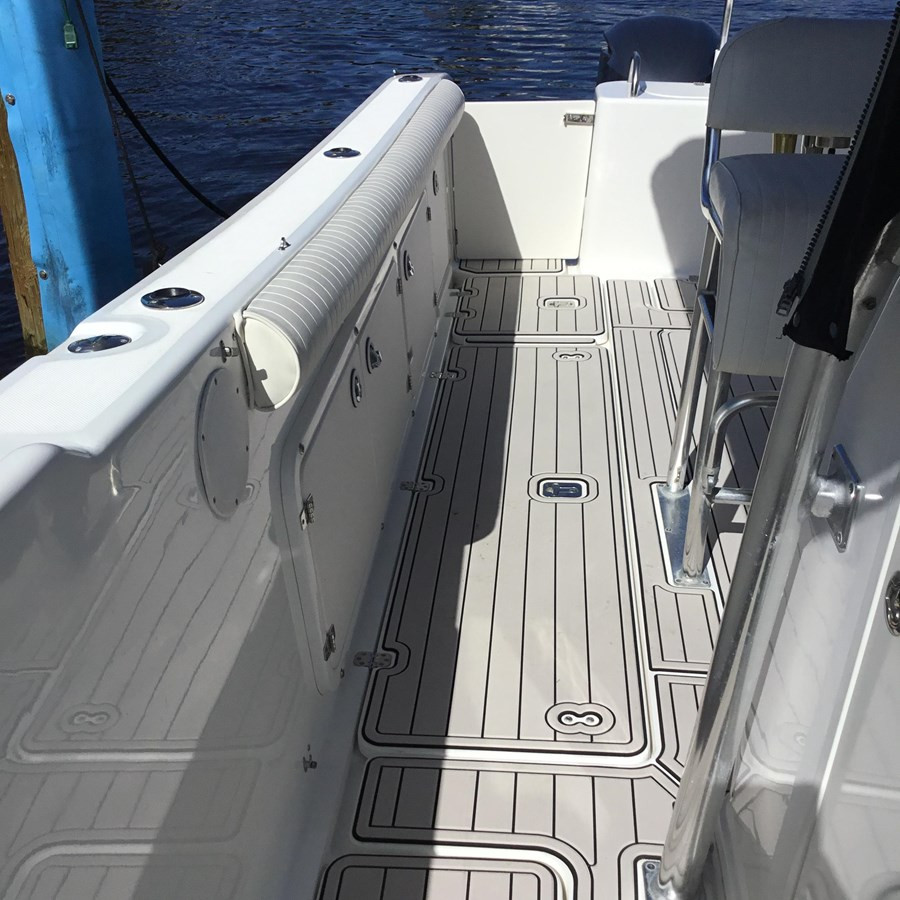 https://arconyachts.ams3.digitaloceanspaces.com/180848/conversions/large_4033453-optimize.jpg