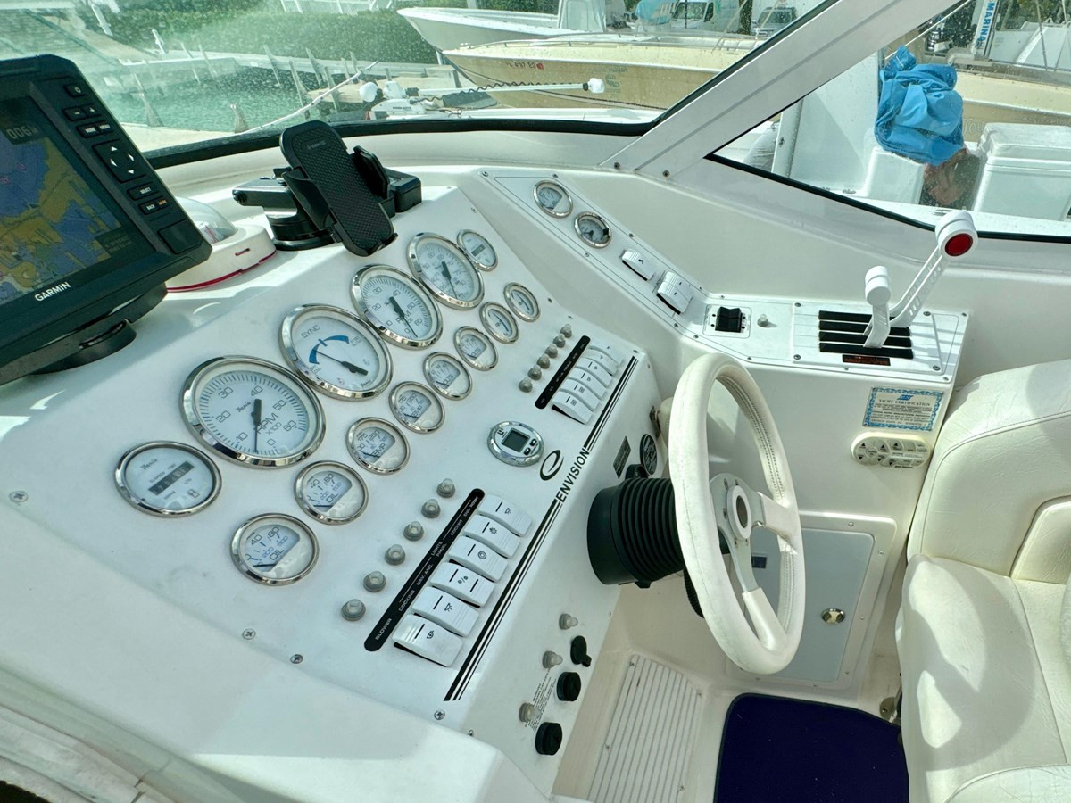 https://arconyachts.ams3.digitaloceanspaces.com/180968/conversions/large_4103393-optimize.jpg