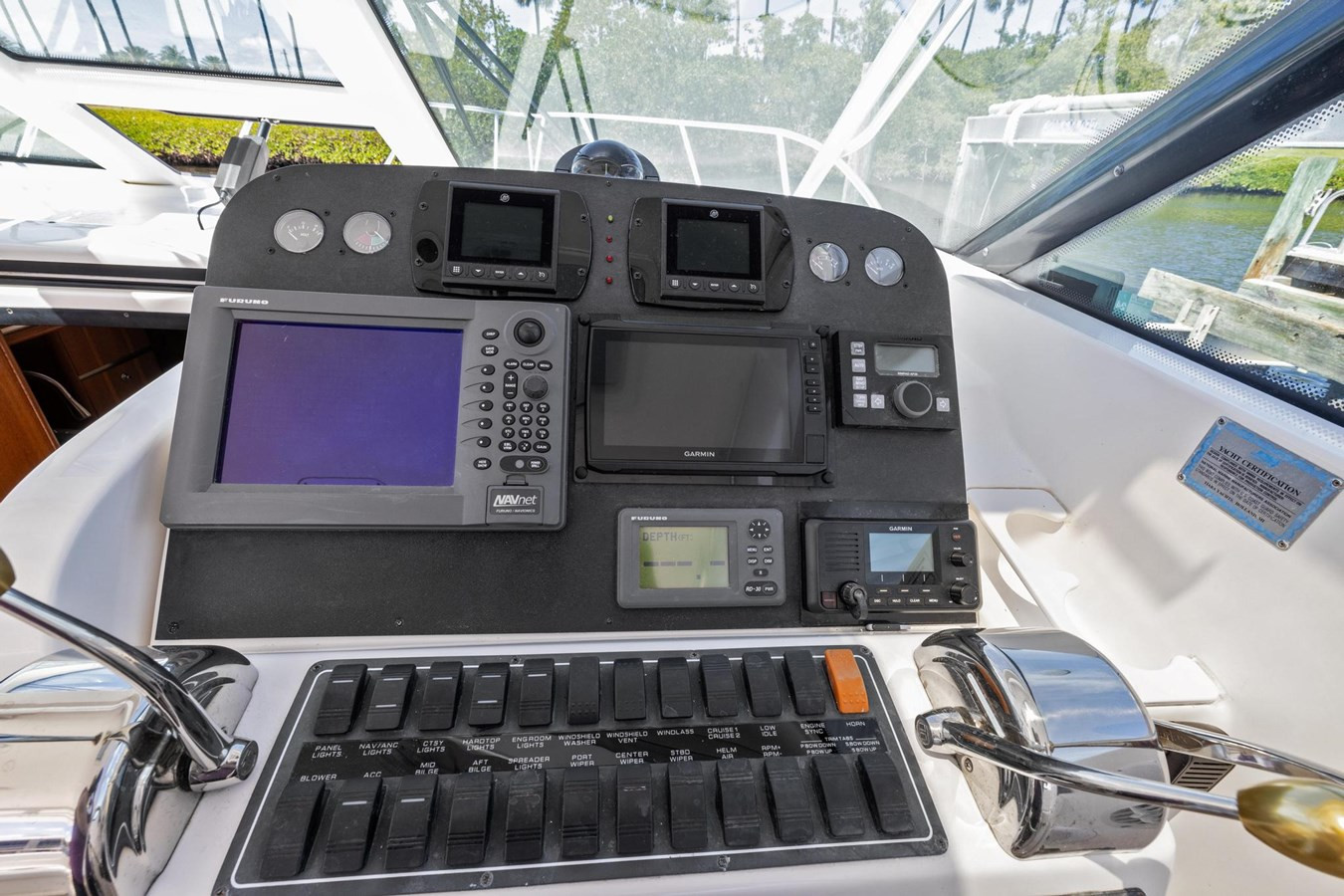 https://arconyachts.ams3.digitaloceanspaces.com/181017/conversions/large_4163116-optimize.jpg