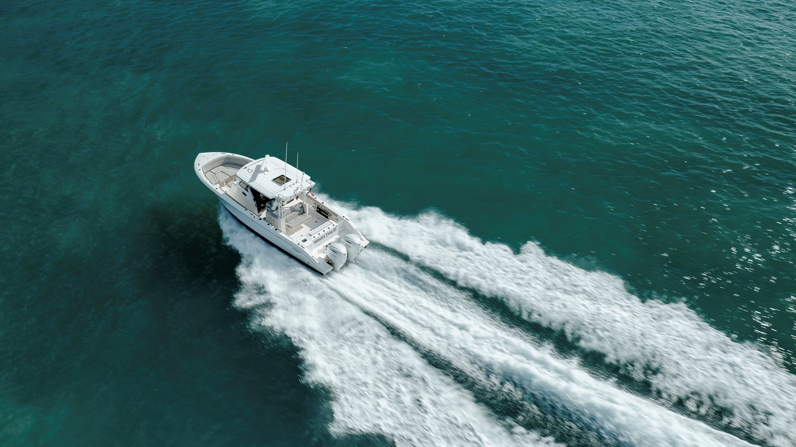 https://arconyachts.ams3.digitaloceanspaces.com/181025/conversions/large_4178239-optimize.jpg