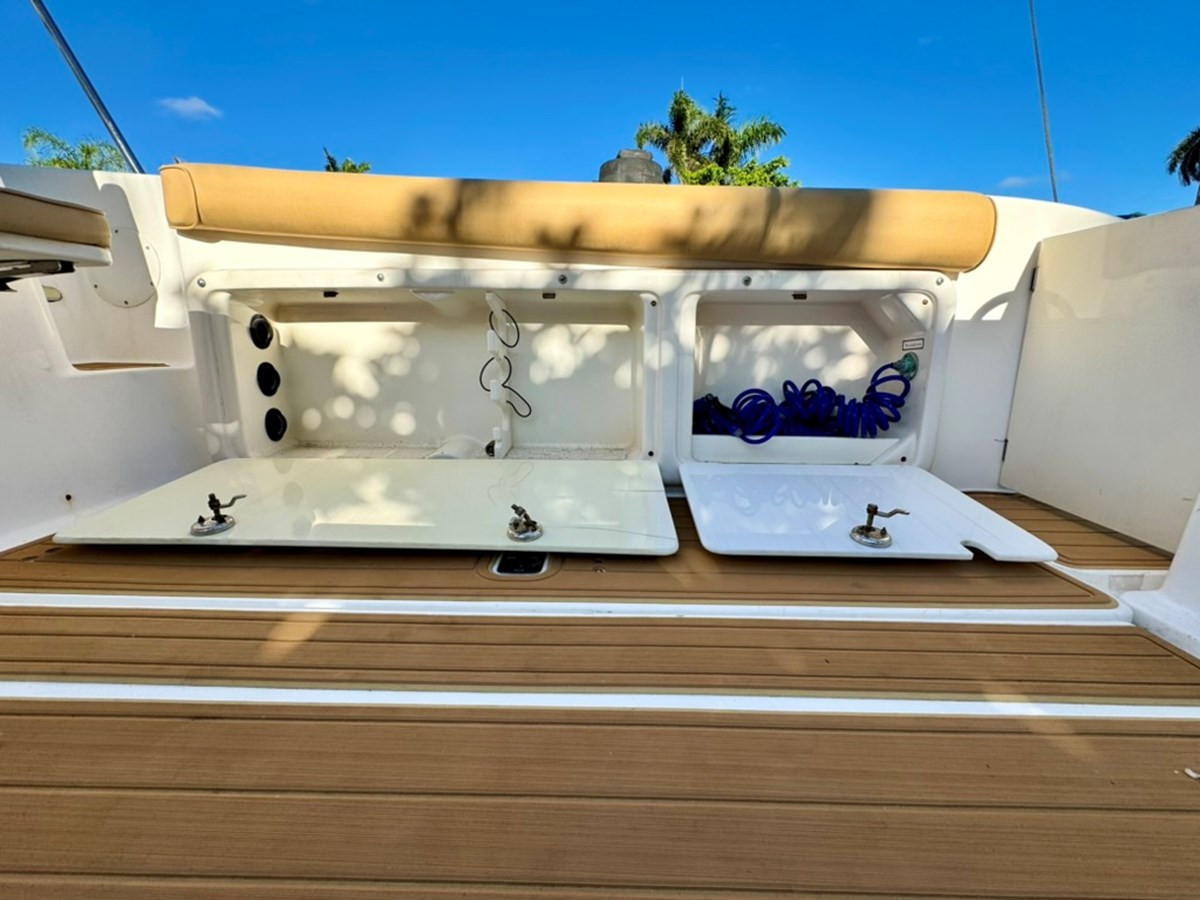 https://arconyachts.ams3.digitaloceanspaces.com/181144/conversions/large_4232813-optimize.jpg