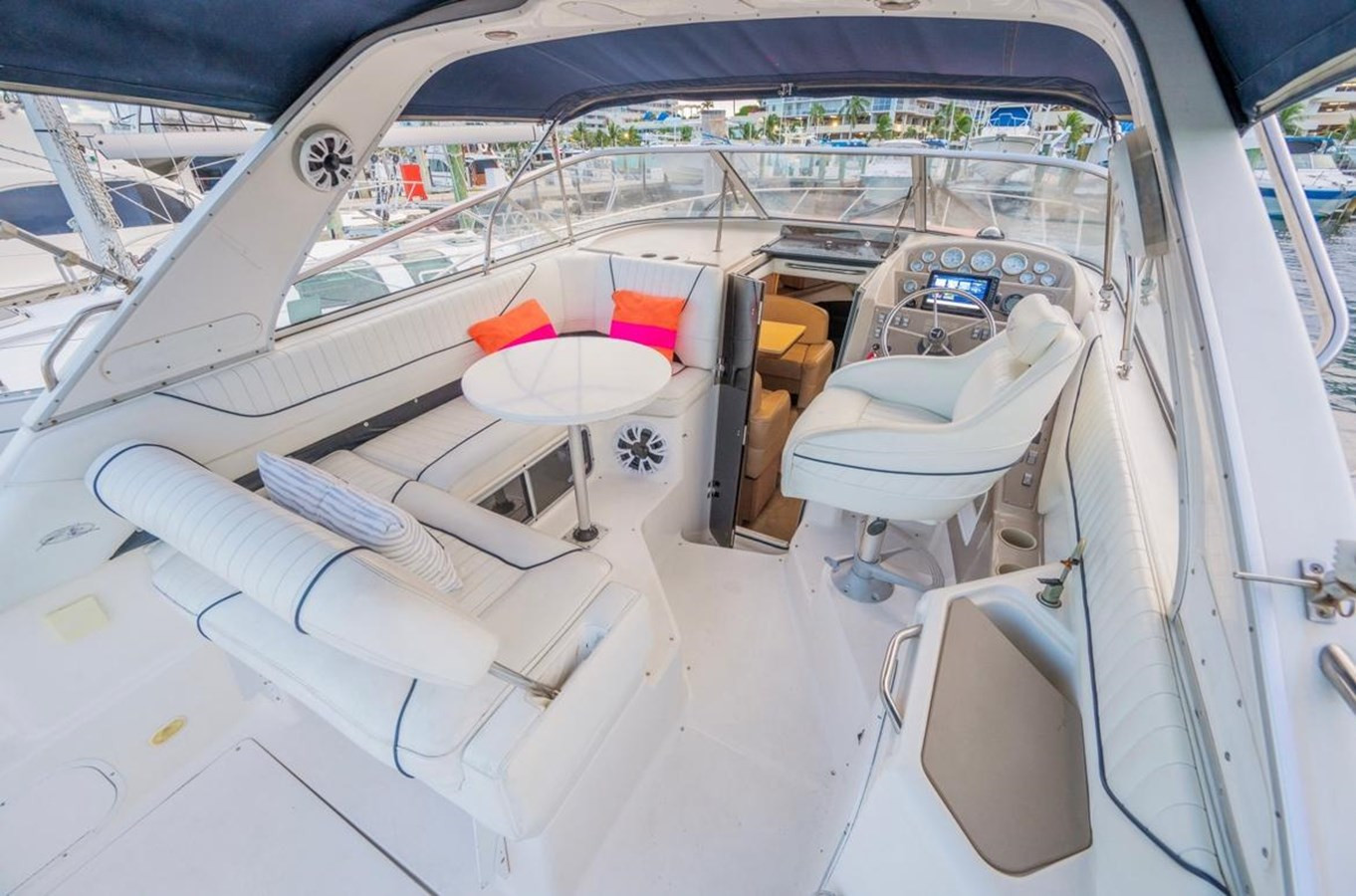 https://arconyachts.ams3.digitaloceanspaces.com/181176/conversions/large_4253135-optimize.jpg