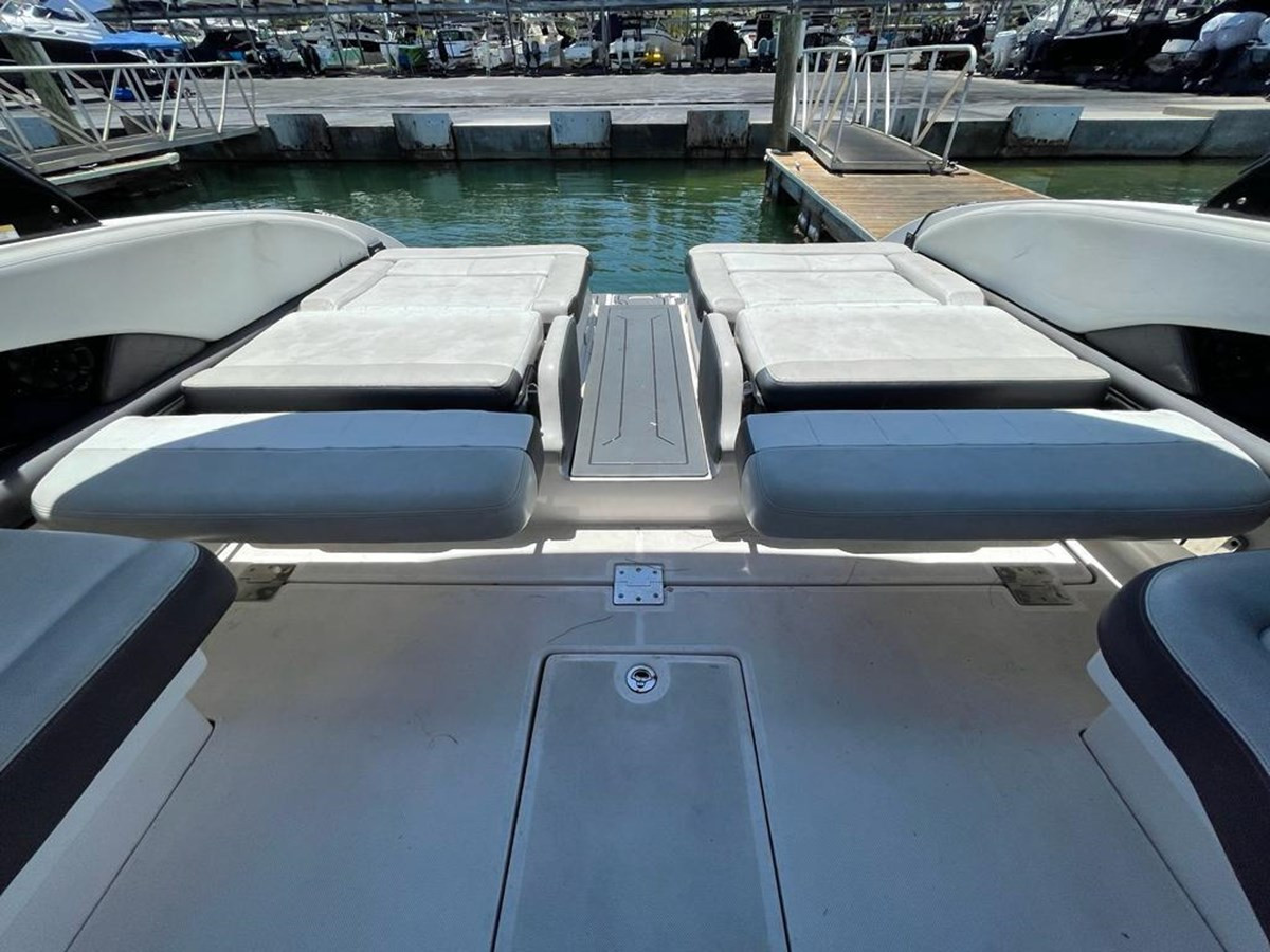 https://arconyachts.ams3.digitaloceanspaces.com/181416/conversions/large_4378992-optimize.jpg