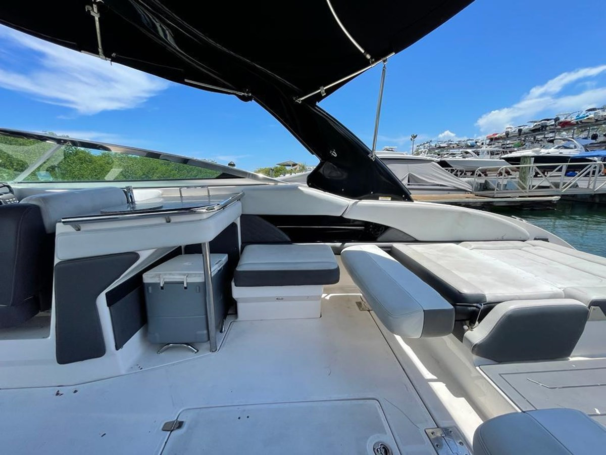https://arconyachts.ams3.digitaloceanspaces.com/181418/conversions/large_4378993-optimize.jpg