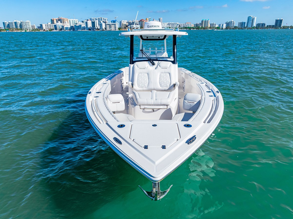 https://arconyachts.ams3.digitaloceanspaces.com/181502/conversions/large_4565077-optimize.jpg