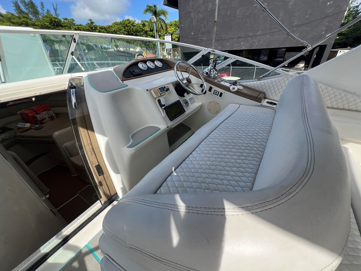 https://arconyachts.ams3.digitaloceanspaces.com/181535/conversions/large_4581910-optimize.jpg