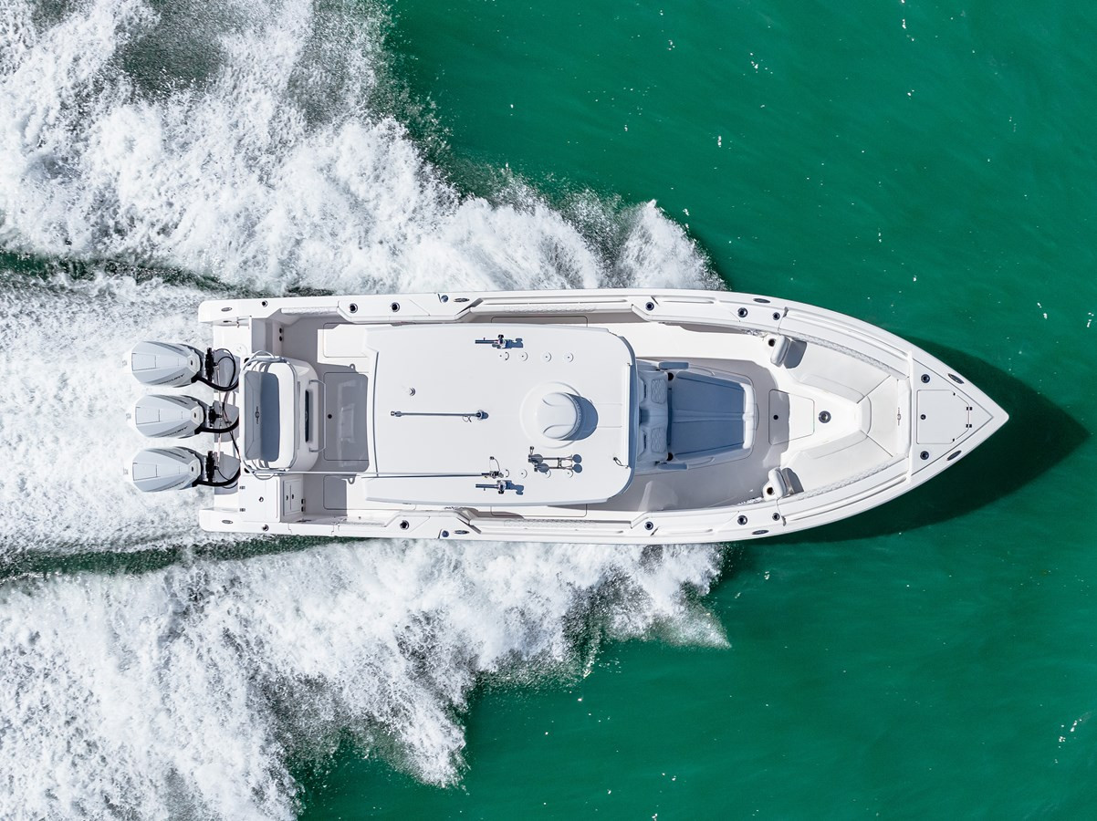 https://arconyachts.ams3.digitaloceanspaces.com/181545/conversions/large_4565093-optimize.jpg