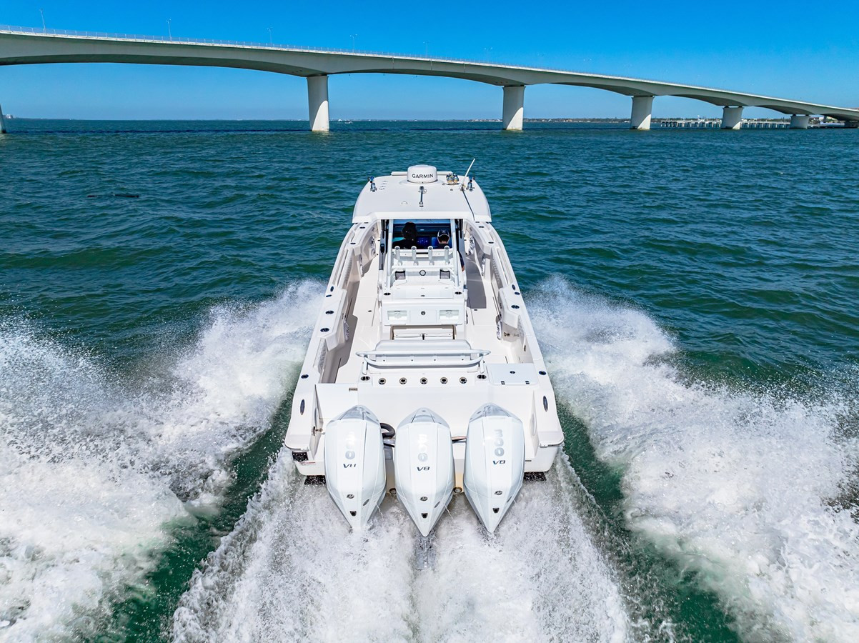 https://arconyachts.ams3.digitaloceanspaces.com/181548/conversions/large_4565094-optimize.jpg