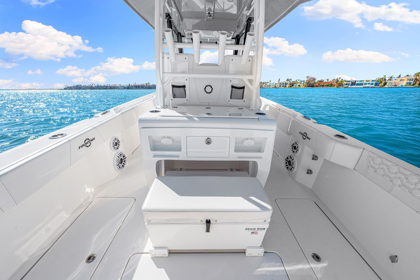 https://arconyachts.ams3.digitaloceanspaces.com/181577/conversions/large_4565104-optimize.jpg