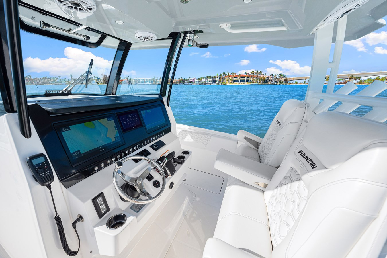 https://arconyachts.ams3.digitaloceanspaces.com/181590/conversions/large_4565108-optimize.jpg