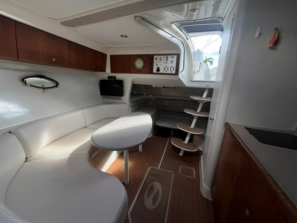 https://arconyachts.ams3.digitaloceanspaces.com/181598/conversions/large_4581931-optimize.jpg