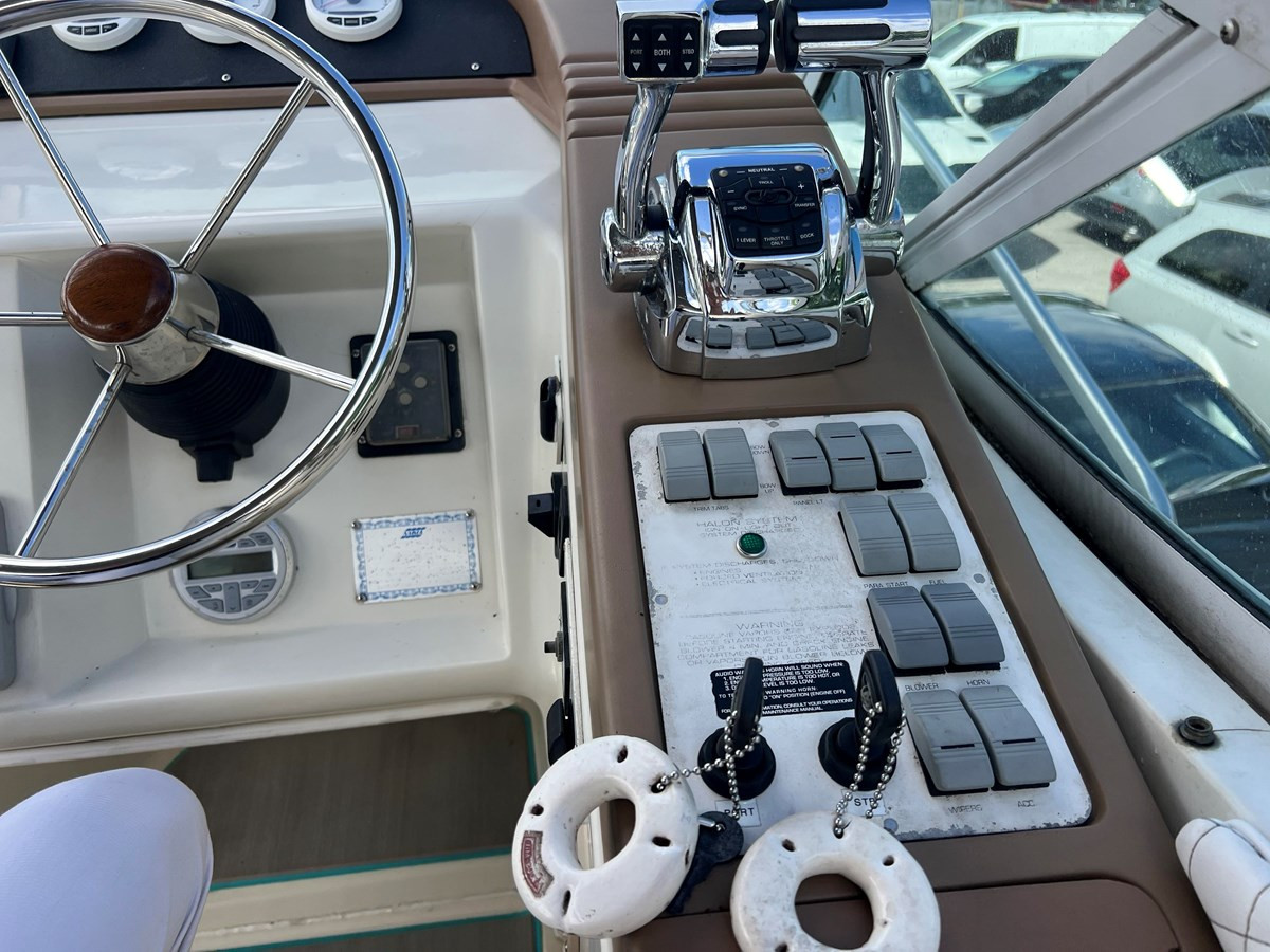 https://arconyachts.ams3.digitaloceanspaces.com/181612/conversions/large_4581936-optimize.jpg
