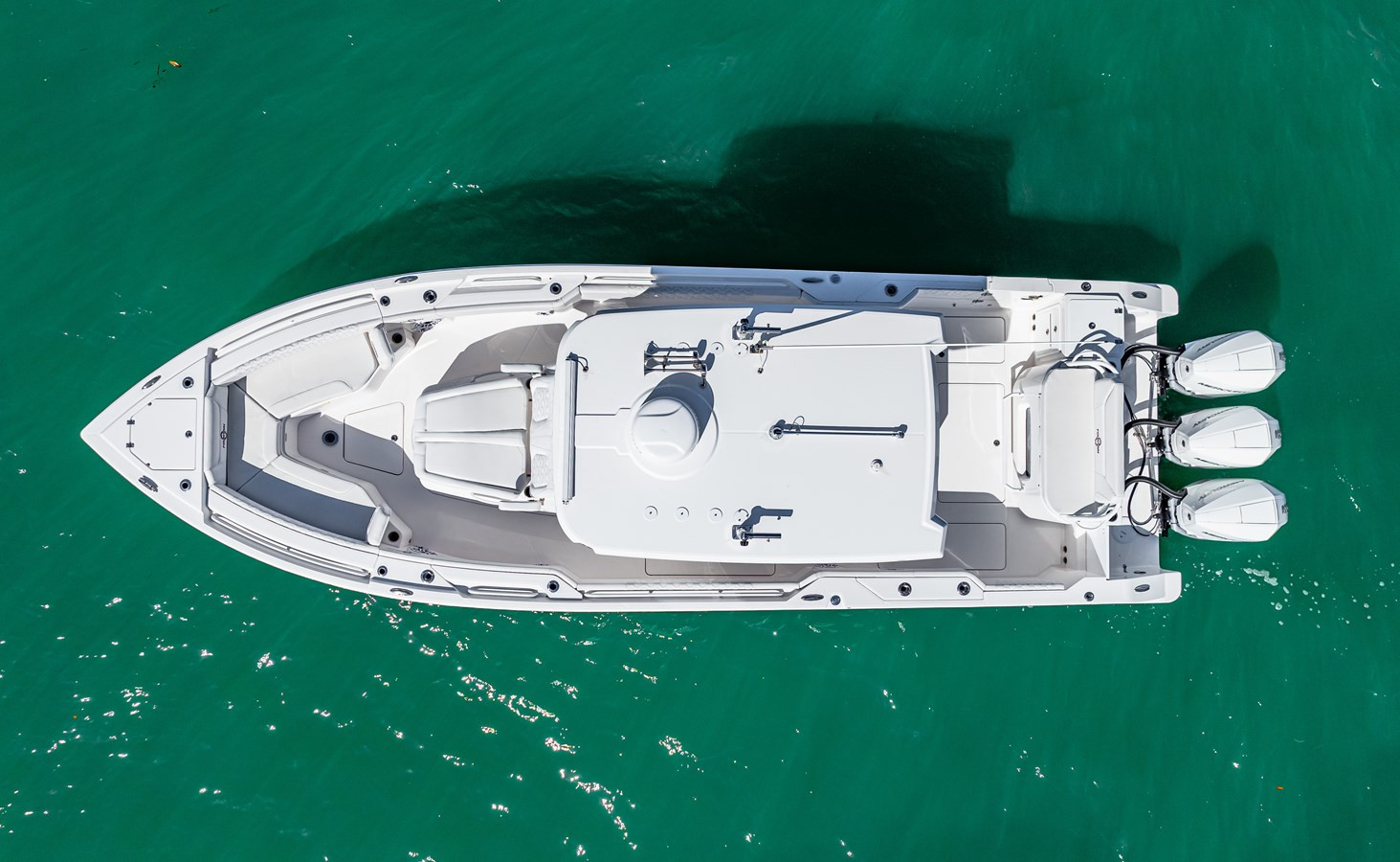 https://arconyachts.ams3.digitaloceanspaces.com/181657/conversions/large_4565130-optimize.jpg