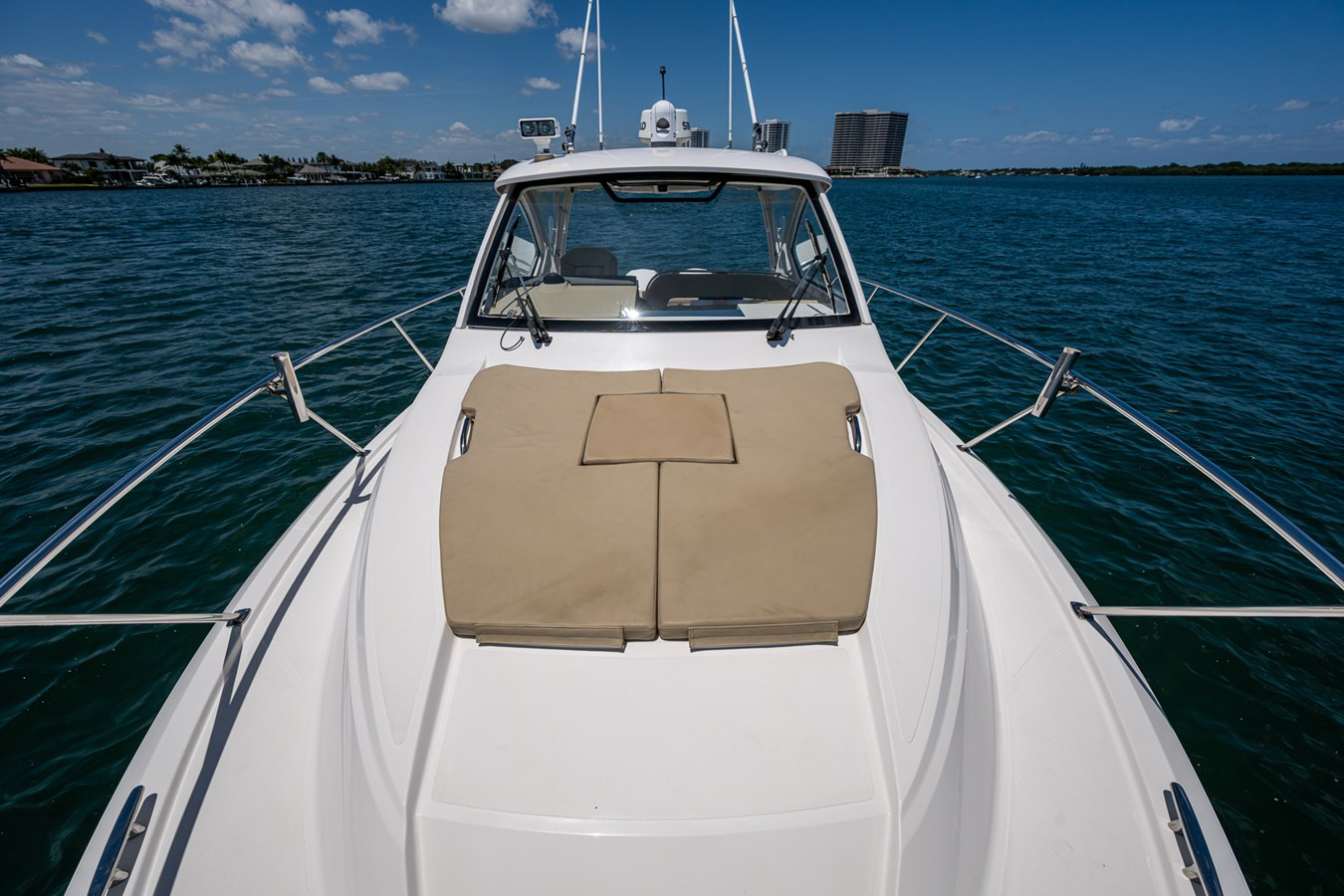 https://arconyachts.ams3.digitaloceanspaces.com/181728/conversions/large_4655985-optimize.jpg