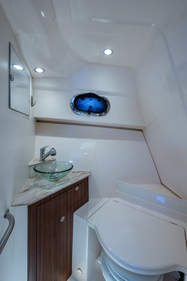 https://arconyachts.ams3.digitaloceanspaces.com/181751/conversions/large_4655993-optimize.jpg