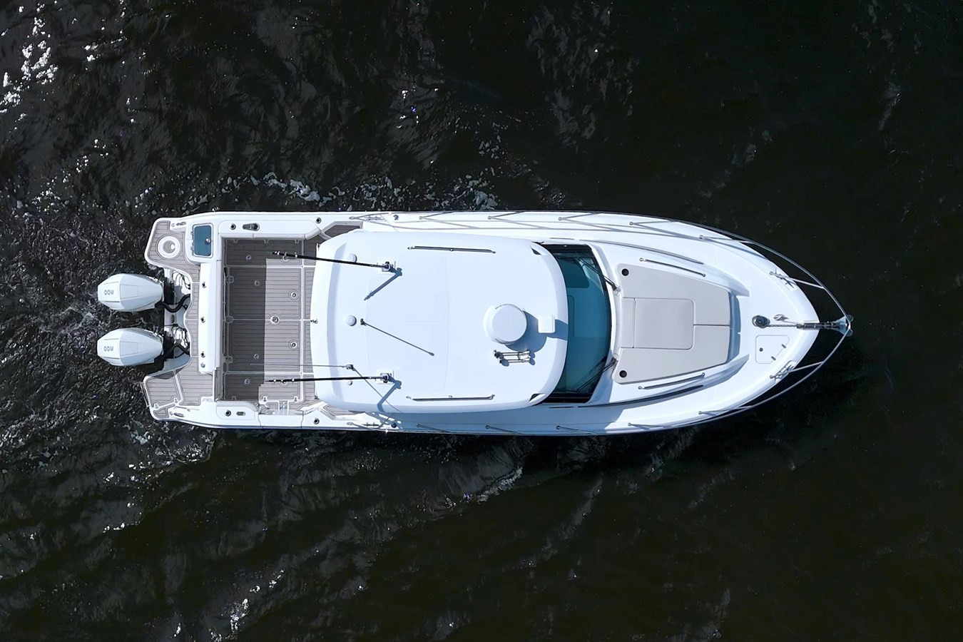 https://arconyachts.ams3.digitaloceanspaces.com/181764/conversions/large_4706497-optimize.jpg