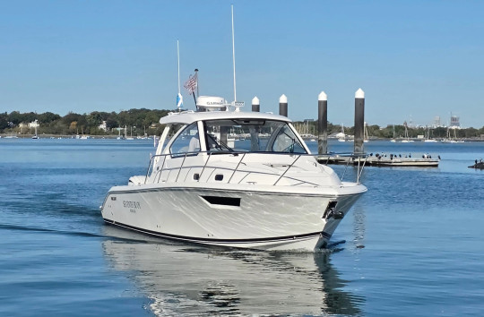 PURSUIT OS 325 OFFSHORE