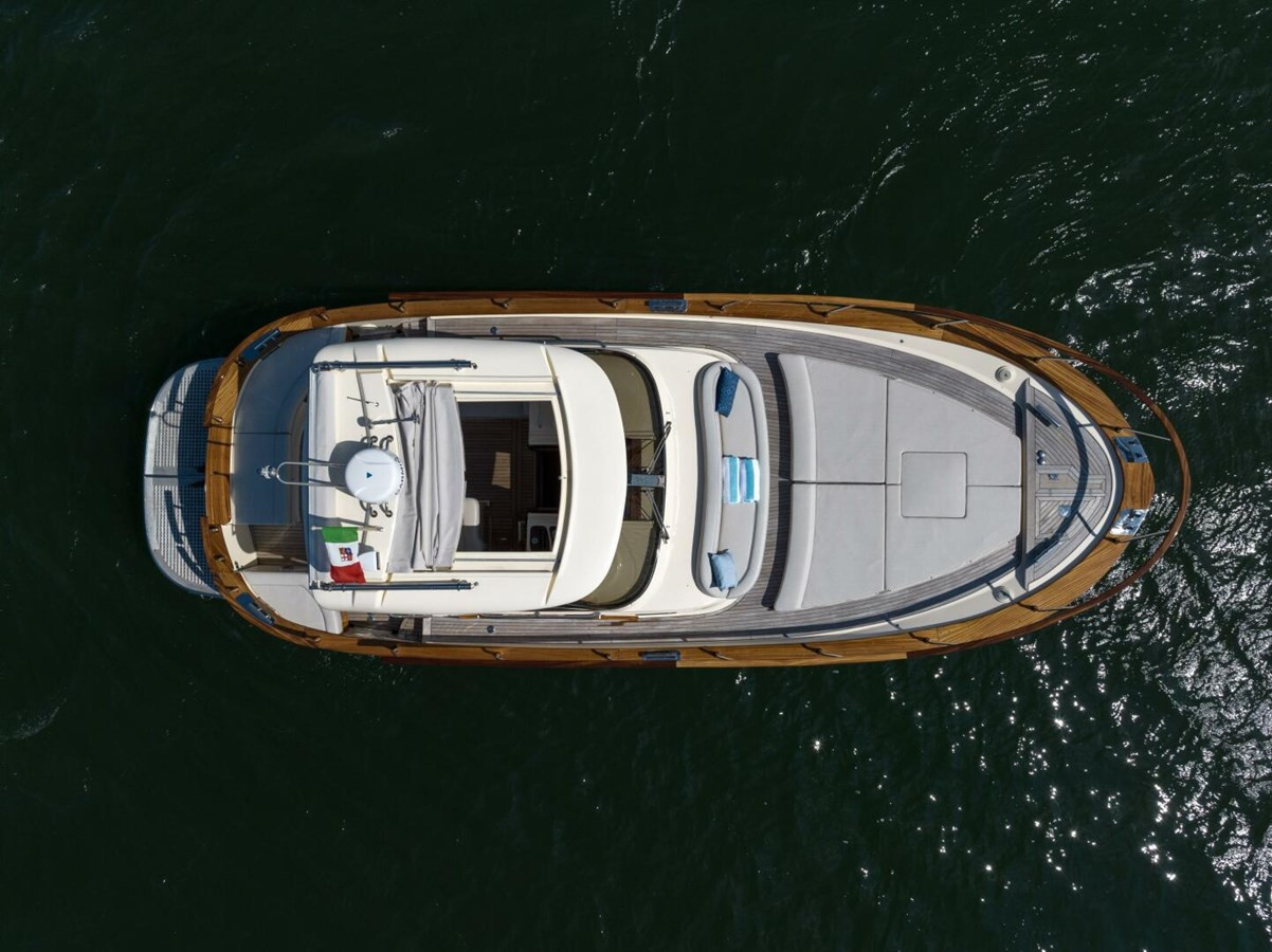 https://arconyachts.ams3.digitaloceanspaces.com/182088/conversions/large_4598190-optimize.jpg